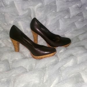 Anne Michelle brown heels